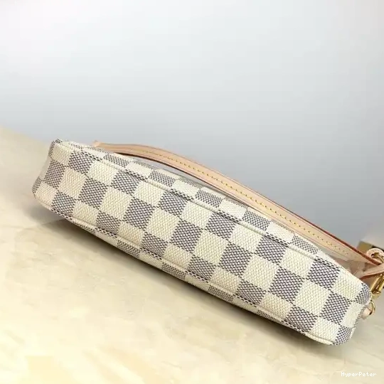 Vuitton POCHETTE ACCESSOIRES Louis 0522